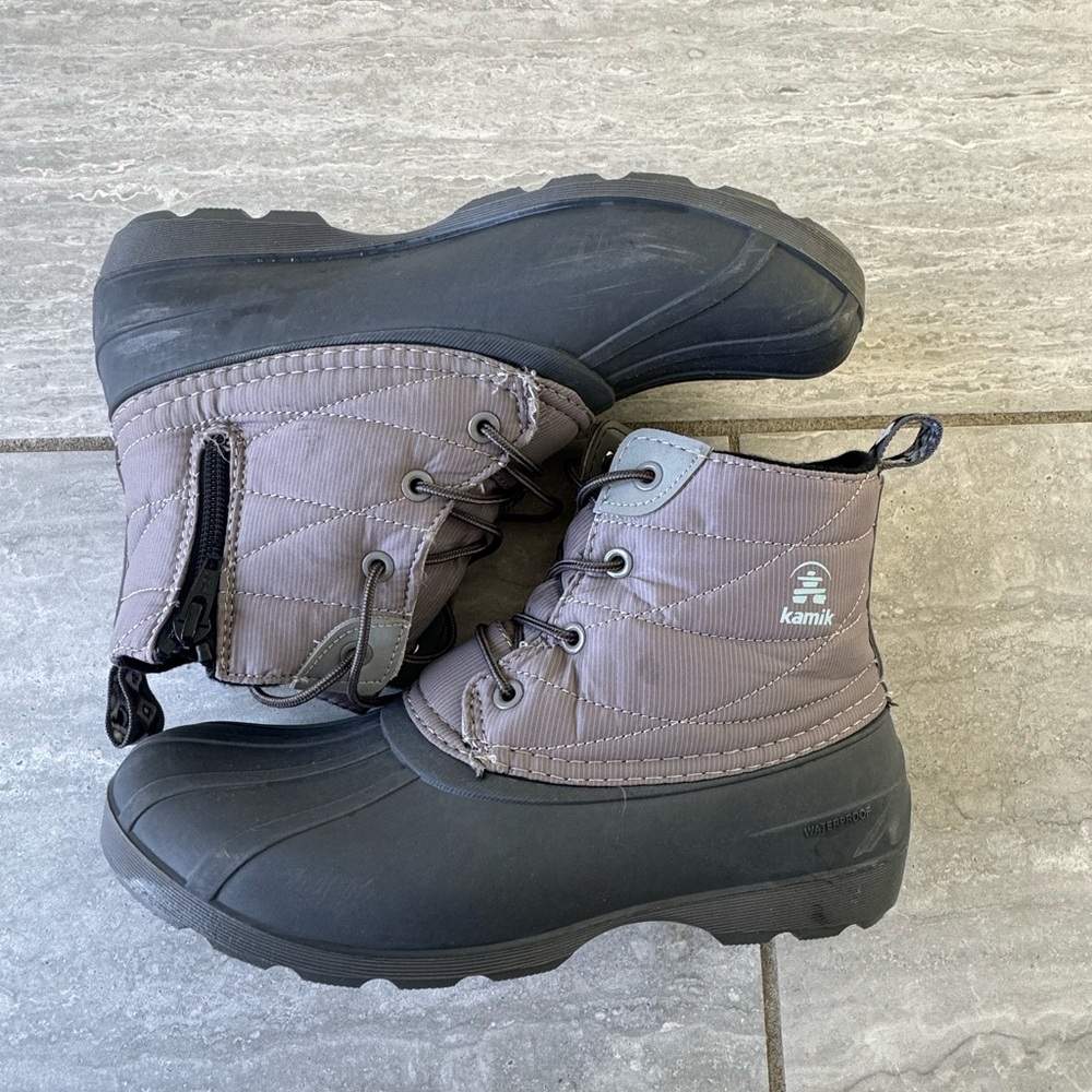 Kamik Gray and Black Winter Boots